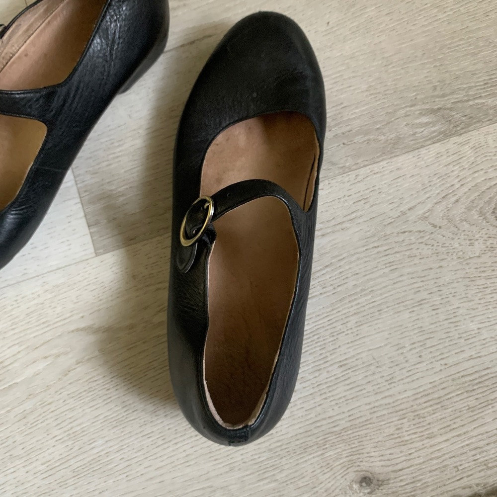 Dansko Black Leather Mary Jane Flats Buckle Strap Shoes 40 - Picture 8 of 9